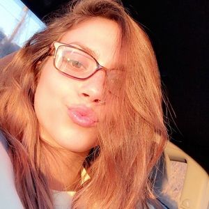 Meet your Posher, Melanie